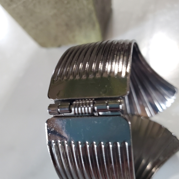 Shiny Cuff Bracelet 💥3 for $24💥 - Picture 4 of 16